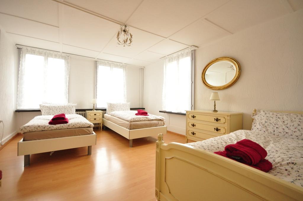 Townhouse II Sleeps 12 Guests Central Интерлакен Экстерьер фото