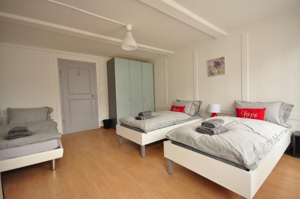 Townhouse II Sleeps 12 Guests Central Интерлакен Экстерьер фото
